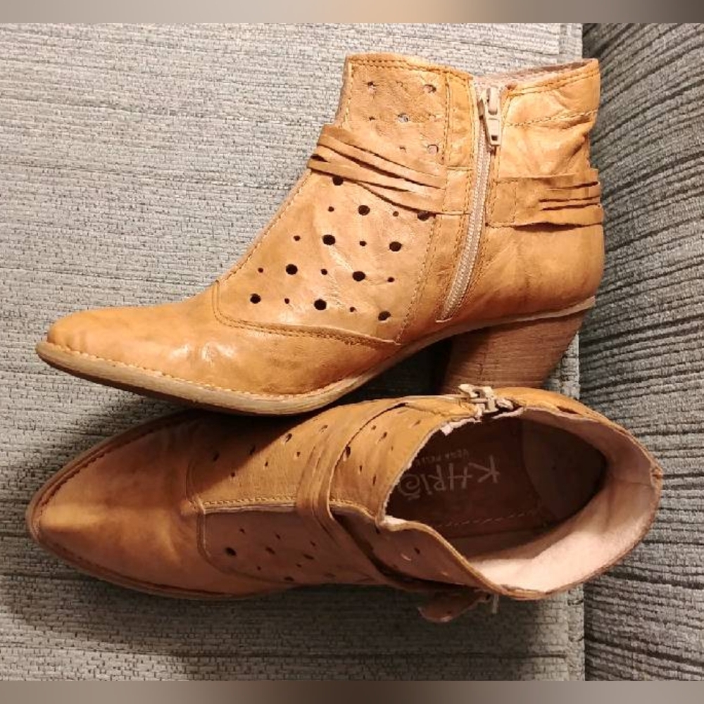 Khrio tan leather booties